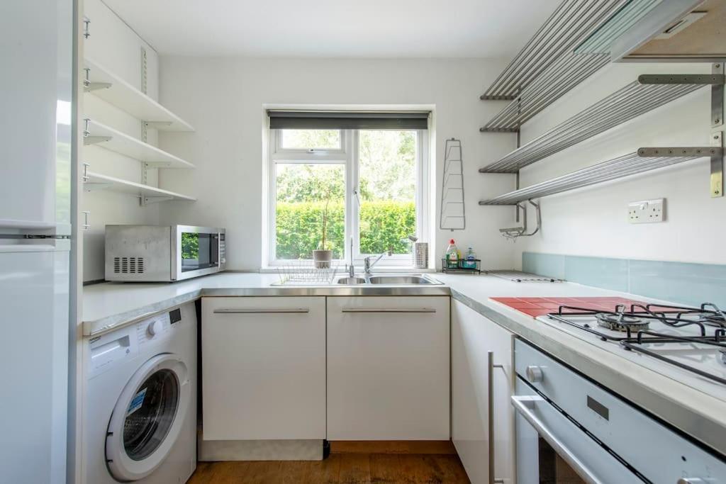 Lovely 2-Bed 15 Minutes To Central Londres Exterior foto
